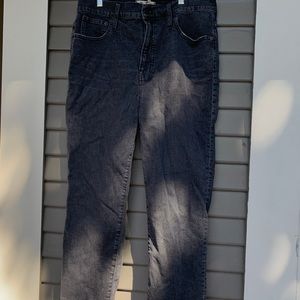 Madewell Perfect Vintage Crop Jean Size 31